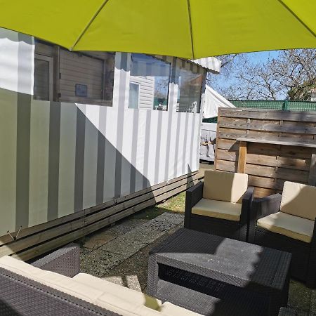 mobilhome gd luxe bois masson 3ch 2sdb 4 funpass offerts  Saint-Jean-de-Monts Extérieur photo